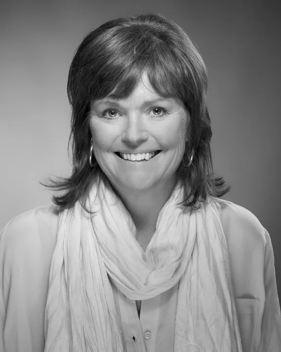 Headshot of Jennifer MacLeod
